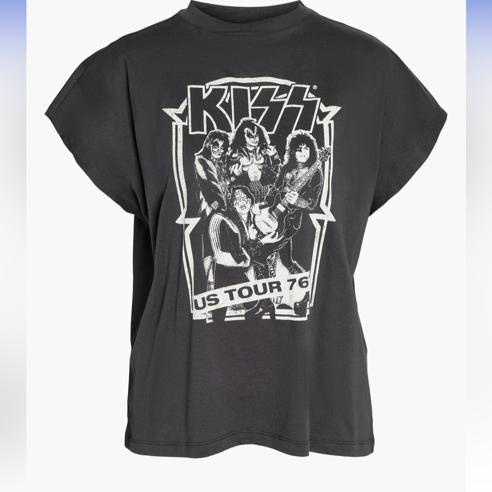 NEW NWT Noisy May Hailey KISS Cotton Graphic T-Shirt